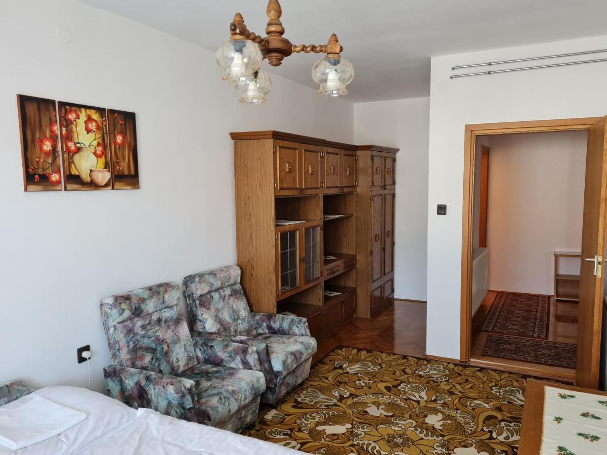 Gyoengyvirag Apartman เลนตี ภายนอก รูปภาพ